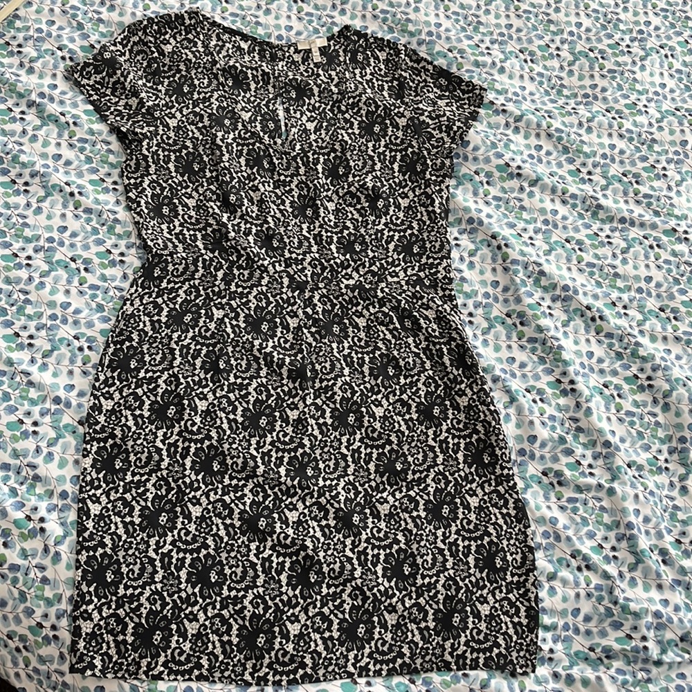 Silk dress black and white, floral lace print unlined hidden side zip